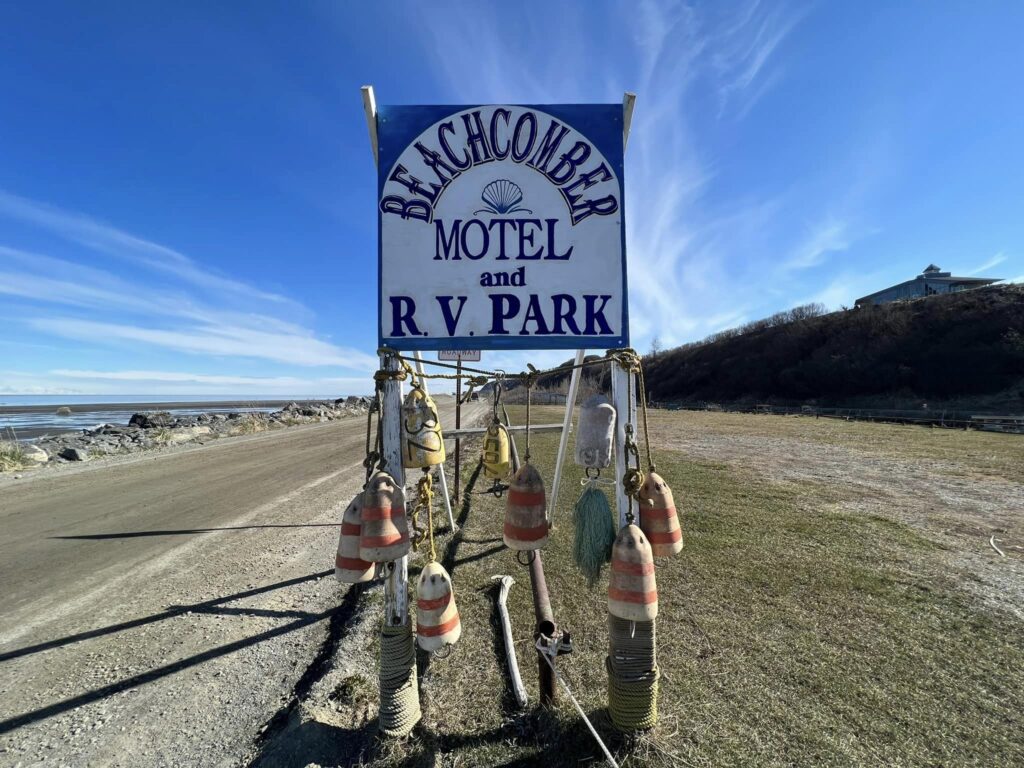 Beachcomber Motel and RV Park